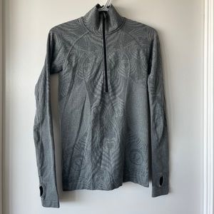 Lululemon 1/2 Zip Long Sleeve Top